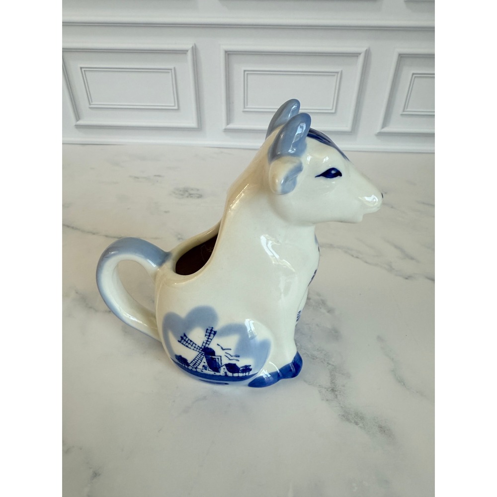 VTG Vero Hand Painted Delfts Blue Holland Pottery 7" Sitting Cow Creamer